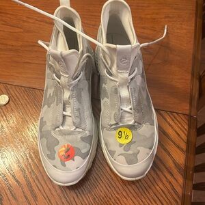 brand new Ecco high upper shoes for women. Phorene technology size 9.5